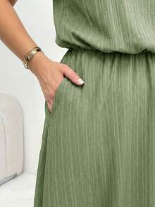 Shapeblank Plus Size Women's Solid Color V-Neck Pleated Casual Daily Wear Dress - Army Green - View 5