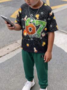 青少年男孩新款休閒極簡 Y2K Mini World 數字 67 經典時尚酷感運動風 寬鬆舒適圓領短袖 T 恤與長褲套裝，適合通勤、上學、日常休閒外出與運動，春秋夏季適用 - 綠色 - 查看 2