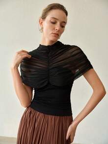 MOTF PREMIUM MINIMALIST CONTRAST MESH SHEER PLEATED T-SHIRT - Black - View 5