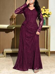 Modelyn 大尺碼女款蕾絲拼接抓皺收腰優雅派對休閒洋裝 - 中紫紅色 - 查看 1