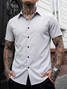 Manfinity CasualCool 男士休閒口袋單排扣短袖襯衫，適合日常通勤 - 彩色 - 查看 3
