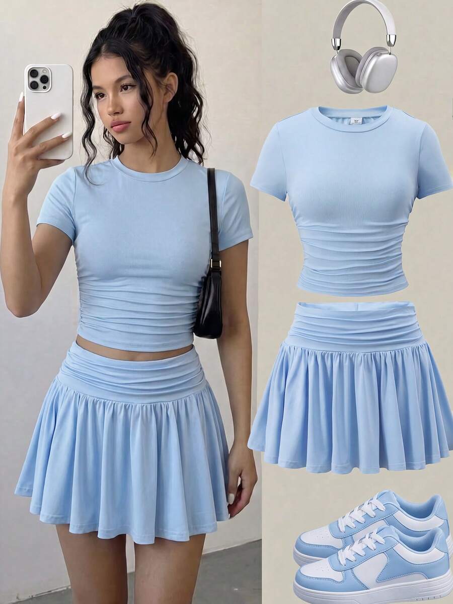 SHEIN Girlism 兒童青少年女孩淺藍色運動休閒瑜伽抓皺腰裙,半高領短袖設計,抓皺腰部與喇叭裙擺,中彈力親膚面料,甜酷女孩風兒童洋裝,夏季大童日常出遊校園穿搭,小眾設計清新童裝 - 淺藍色 - 查看 1