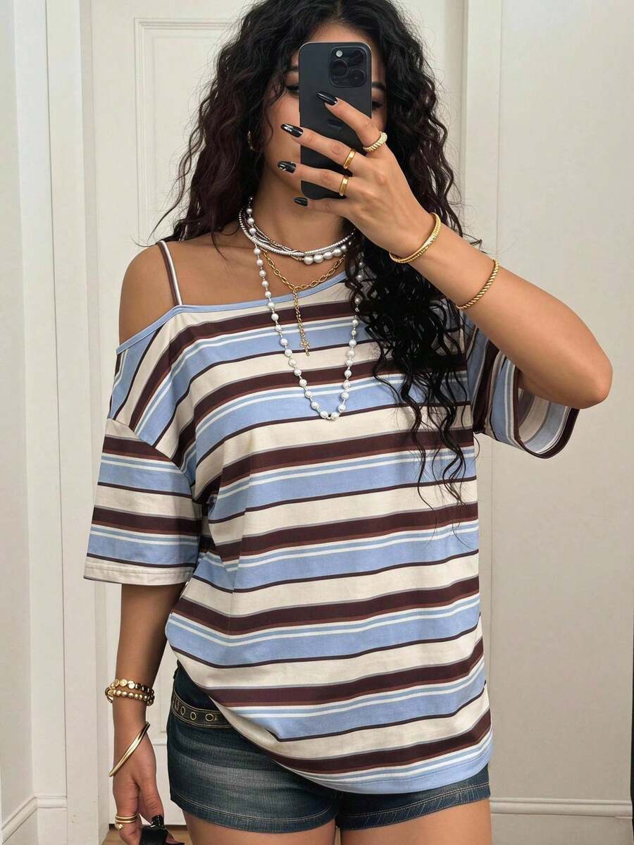 Coolane 女款大尺碼夏秋復古街頭風休閒優雅寬鬆藍色條紋針織不對稱領短袖T恤