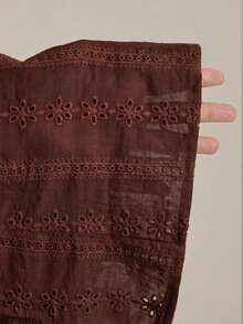 Poéselle 女款刺繡V領百褶時尚百搭襯衫 - 棕色 - 查看 7