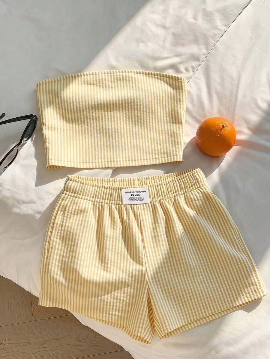 SHEIN EZwear 休閒簡約優雅通勤百搭保暖,奶油黃女款通勤套裝、海灘裝、度假裝、夏季女裝,抹胸上衣與短褲兩件套 - 彩色 - 查看 1