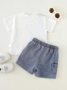 SHEIN 2件套儿童/青少年男童休闲百搭舒适圆领白色拼接牛仔针织T恤和牛仔短裤套装，适合返校穿着 - 白色 - 查看 3