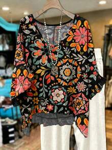 EMERY ROSE Blusa de mujer talla grande estilo casual primavera/verano: diseño simple y versátil con estampados aleatorios de flores coloridas y geométricos. Cuello en V, mangas acampanadas con volantes, ajuste holgado - perfecta para primavera y verano - Negro - Ver 1