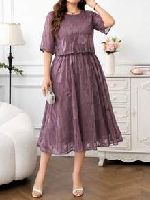 SHEIN Clasi 大尺碼女款夏季洋裝，優雅女款洋裝，網格刺繡女款洋裝，圓領女款洋裝，短袖女款洋裝，飄逸女款洋裝，美麗女款洋裝，優雅女款洋裝 - 紫色 - 查看 10