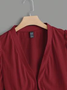 SHEIN Clasi 大尺碼花瓣袖前開襟短版夾克 - 酒紅色 - 查看 4