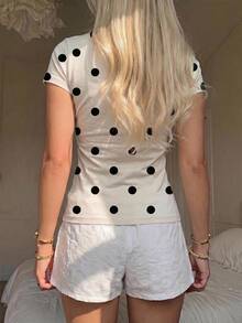 CovetEZ 95%棉休閒簡約波點可愛小狗性感短袖T恤女款，適合春夏穿著，波點可愛小狗讓妳顯得更白皙、更年輕活力 - 彩色 - 查看 2