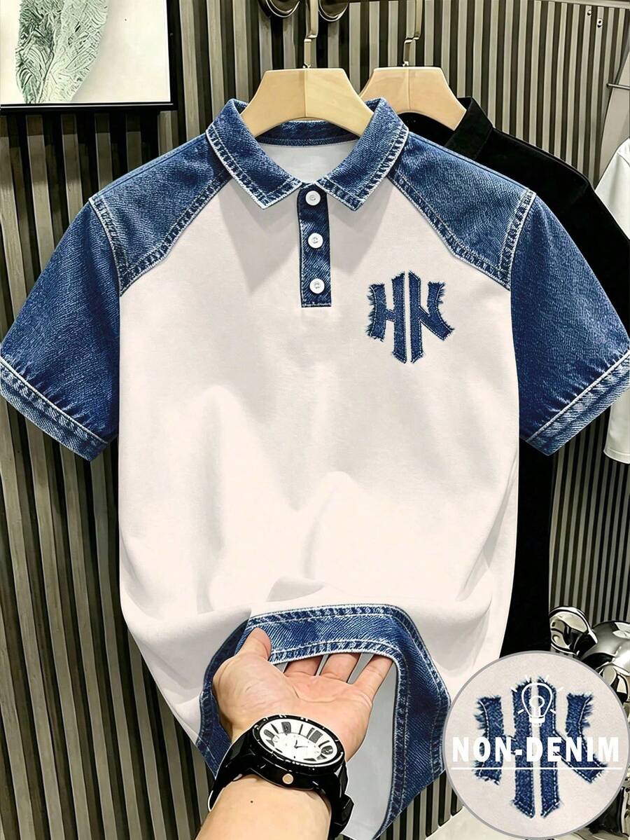 Manfinity Homme 美式復古男士大尺碼仿牛仔磨損拼接色塊 NY 字母印花 Polo 衫，成熟休閒上衣，男女款圖案 T 恤，適合日常通勤夏季休閒襯衫 - 彩色 - 查看 1