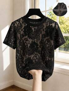 GlowEve Camiseta blanca de encaje floral de anacardo con manga corta transparente, top de malla con cuello redondo y diseño calado, estilo francés suave y elegante, apto para uso diario, ir al trabajo, citas y capas, adecuado para múltiples escenas, ligero para primavera/verano, diseño de hombros favorecedor con ajuste holgado - Negro - Ver 1