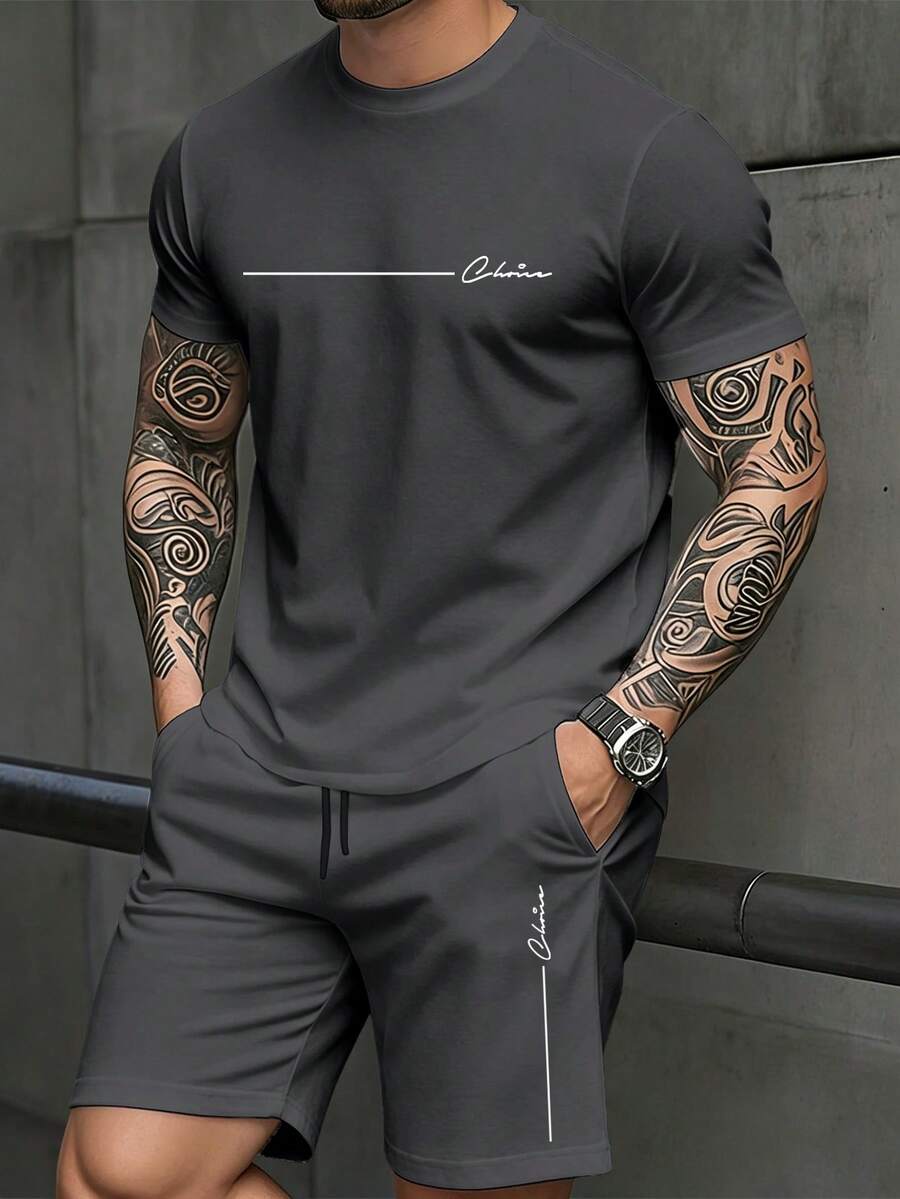 Manfinity Homme 男士極簡深灰色圓領T恤短褲套裝,手繪線條字母印花圓領T恤短褲套裝,極簡奢華休閒度假戶外男士T恤短褲套裝 - 灰色 - 查看 1