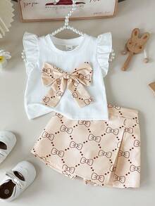 SHEIN Vintaside Kids 6-9M-2-3Y 嬰兒女童兩件套，甜美蝴蝶結裝飾飛袖圓領上衣與彈性腰頭蝴蝶結印花開衩短褲，適合日常穿著、派對及其他場合 - 卡其色 - 查看 4