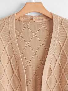 GlowEve CURVE 秋冬大尺碼韓系寬鬆素色長袖菱格紋口袋休閒開襟毛衣 - 卡其色 - 查看 3