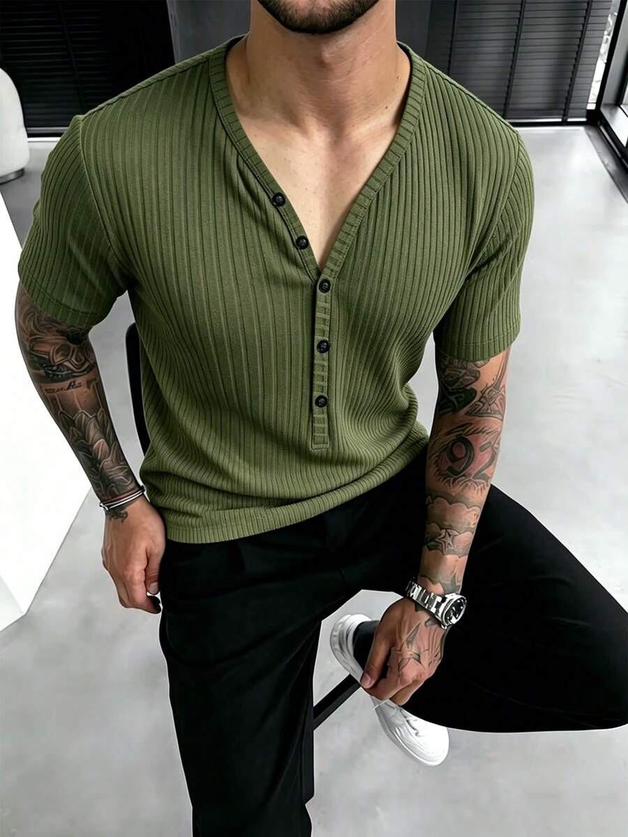 JOLTRO Kaos Rajut Musim Dingin Pria Terbaru, Desain Leher V Klasik, Kain Rajut Bertekstur Lembut dan Ramah Kulit, Warna Polos Gaya Sederhana dan Serbaguna, Cocok untuk Perjalanan Sehari-hari, Kerja, Santai, Liburan, dan Lainnya, Modis dan Bergaya, Pilihan Hadiah yang Ideal - Hijau Tentara - View 1