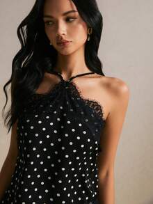 Poéselle 2件組蕾絲拼接波點印花細肩帶上衣與優雅長褲 - 黑與白 - 查看 4