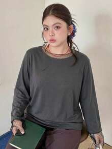 Dazy Plus Camiseta holgada y versátil de unicolor con parches, tela de malla de lunares transparente - Gris - Ver 5