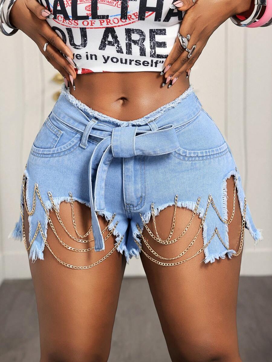 SHEIN VaVaLuxe Women's Chain Decor Frayed Hem Fashion Versatile Denim Shorts - Blue - View 1