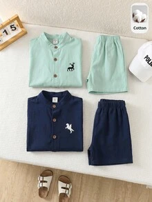 SHEIN 2件組青少年男孩夏季休閒可愛簡約學院風白色純色短袖襯衫，立領基礎款多件組，適合生日派對、電音派對、晚宴、表演、婚禮 - 彩色 - 查看 1
