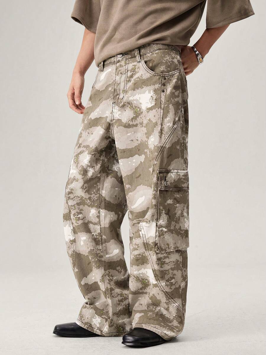 Vaulklash Men Fashionable Multi-Pocket Rivet Design Casual Loose Camo Baggy Wide Leg Jeans - Army Green - View 1