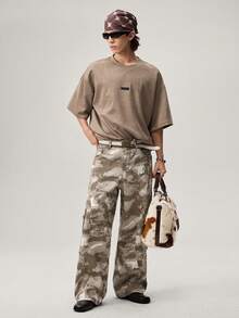 Vaulklash Men Fashionable Multi-Pocket Rivet Design Casual Loose Camo Baggy Wide Leg Jeans - Army Green - View 2