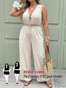 SHEIN PETITE CURVE 大码女士纯色亚麻无袖V领系腰宽松连体裤，休闲夏季纯色连体裤，浪漫优雅，面料柔软，宽松阔腿裤，适合度假和日常穿着，女士夏季工作服，女士夏季服装，女士教师制服，女士度假休闲服 - 杏色 - 查看 4