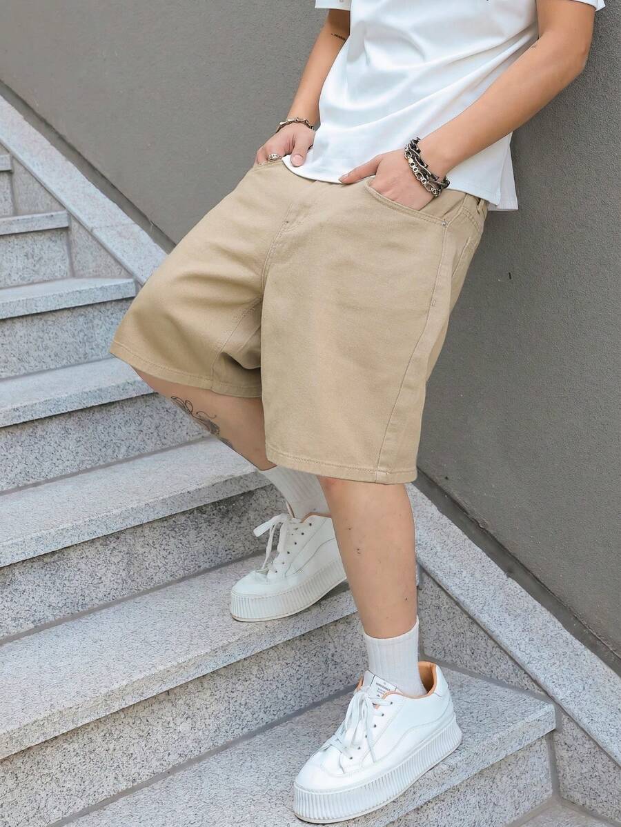 Manfinity EMRG 男士宽松百慕大牛仔短裤,带口袋,休闲 - 卡其色 - 查看 1