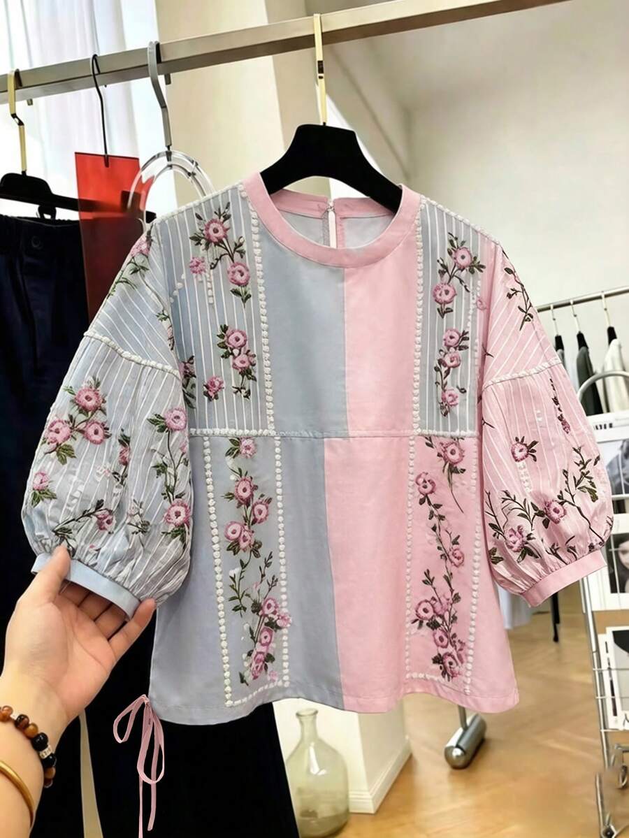 Franclia Blusa de estilo dulce con mangas cortas de farol y flores 3D - Rosa - Ver 1