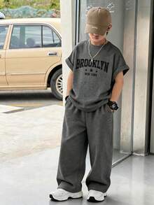 SHEIN 兒童青少年男孩休閒寬鬆舒適灰色背心與運動長褲套裝，Y2K風格夏季校園返校男孩穿搭，2件組 - 灰色 - 查看 3