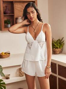 Lullawish Bohemian Vacation Style Lace Patchwork Solid Color Women's Pajama Set - White - View 4