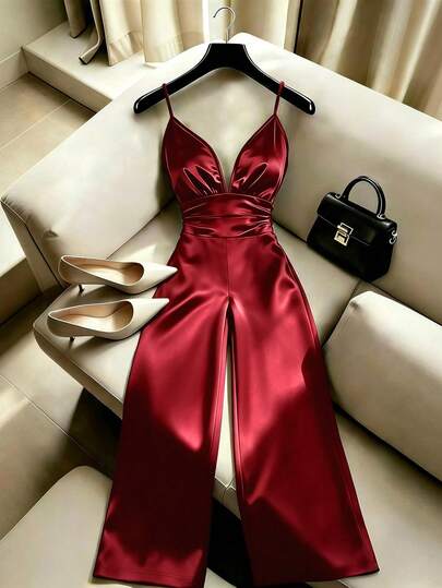SHEIN Franclia جمبسوت نسائي أنيق من الساتان بحمالات رفيعة وتصميم كوب مع خصر مكشكش وأرجل واسعة، مناسب للشاطئ والزفاف