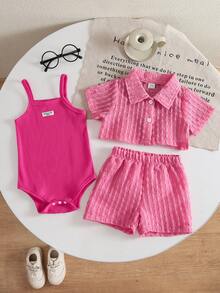 SHEIN Playful Pals 女嬰假日風紋理布料短袖上衣+短褲+吊帶連身衣3件套 - 玫紅色 - 查看 3