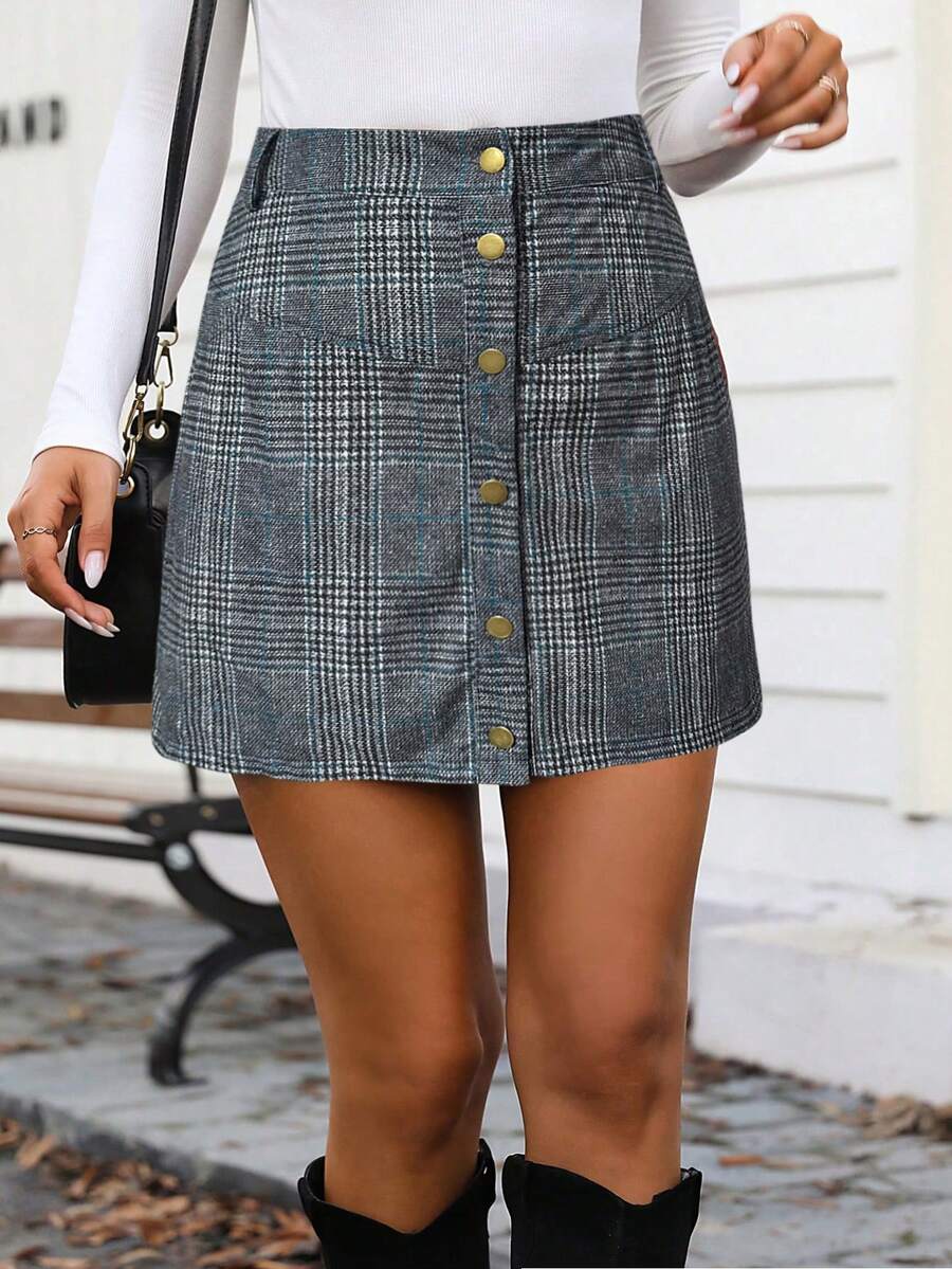SHEIN LUNE Rok Mini A-Line Slimming Pinggang Tinggi Kancing Tunggal Motif Kotak-kotak Abu-abu Ukuran Plus untuk Musim Gugur - Grey - View 1