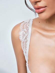 Softvol 1pc Solid Color Underwire Plunge Bra With Spaghetti Strap - White - View 9