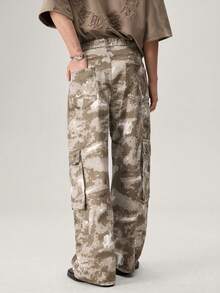 Vaulklash Men Fashionable Multi-Pocket Rivet Design Casual Loose Camo Baggy Wide Leg Jeans - Army Green - View 3