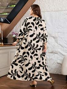 Lacomfia Casual All-Over Print Round Neck 3/4 Sleeve Loose Regular Fit Plus Size Dress For Spring And Summer - 彩色 - 查看 2