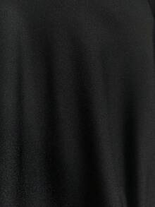 Firerie 女款極簡優雅休閒度假通勤修身T恤上衣，黑色短袖收腰不對稱下擺蕾絲飾邊，適合度假、海灘、假日穿搭 - 黑色 - 查看 9