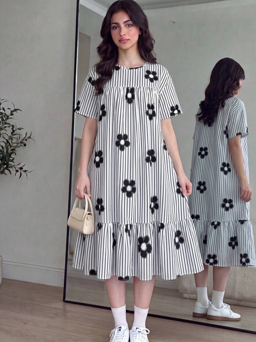 SHEIN 青少年女孩、兒童花卉條紋圓領短袖寬鬆A字休閒短袖洋裝,返校季、畢業典禮 - 黑與白 - 查看 1