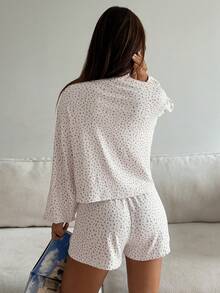 DAZY Women's All-Over Print Round Neck Long Sleeve Top And Shorts Casual Daily Home Sleepwear Set - White - View 2