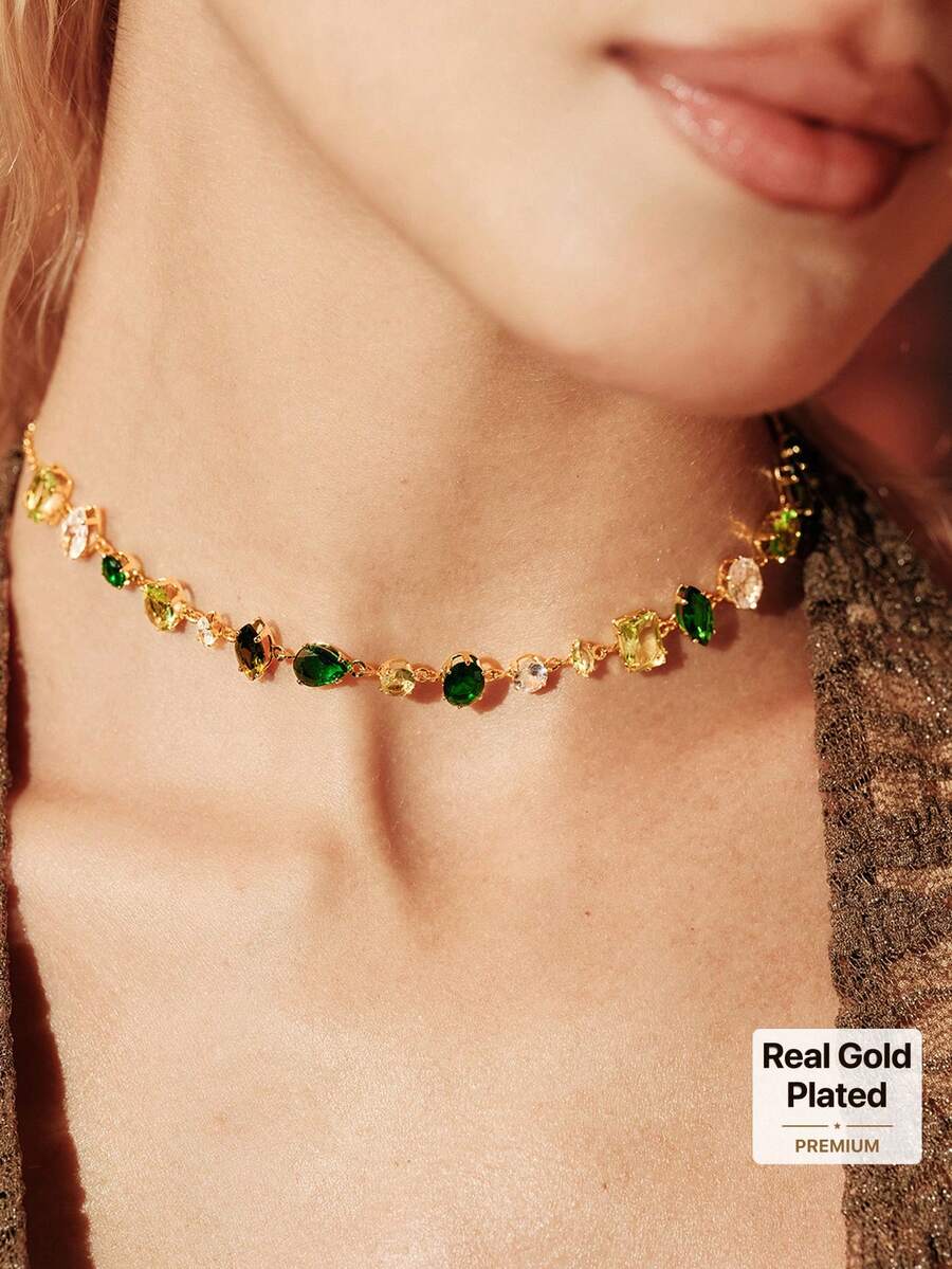 Glisma Collar elegante de oro chapado de 18k con diseño geométrico y empalme verde (orden asimétrico), Premium/Old Money/Clásico, Verano/Playa/Baile de graduación/Fiesta, Capas/Piedras preciosas/Cuentas/Cristales, Sexy/Vintage, Para mamá/Mujeres/Niña/Madre - Verde - Ver 1