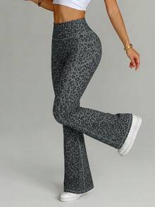Velisys Velisys Seamed Colorful Leopard Print Flare Leg Pants (With Pockets) - Multicolor - View 6