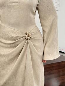 SHEIN LUNE Plus Size Casual Elegant Traditional Bell Sleeve Metal Decor Dress Autumn Formal Evening Tea Party Cocktail Wedding Guest Beige - Apricot - View 9