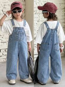 SHEIN Little Byeori 兒童小男孩休閒柔軟淺藍色牛仔寬鬆吊帶褲，夏季/秋季/冬季，男孩返校穿搭，幼兒連身褲，冬季牛仔褲 - 淺色水洗藍 - 查看 1