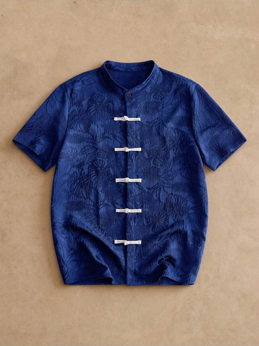 HIMLAND 男士精緻緹花時尚青蛙鈕扣短袖襯衫 - 藏蓝色 - 查看 1