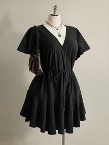 SHEIN ICON 女款大尺碼簡約休閒傳統百搭綁帶優雅洋裝，黑色夏季度假早午餐正式場合適用 - 黑色 - 查看 4