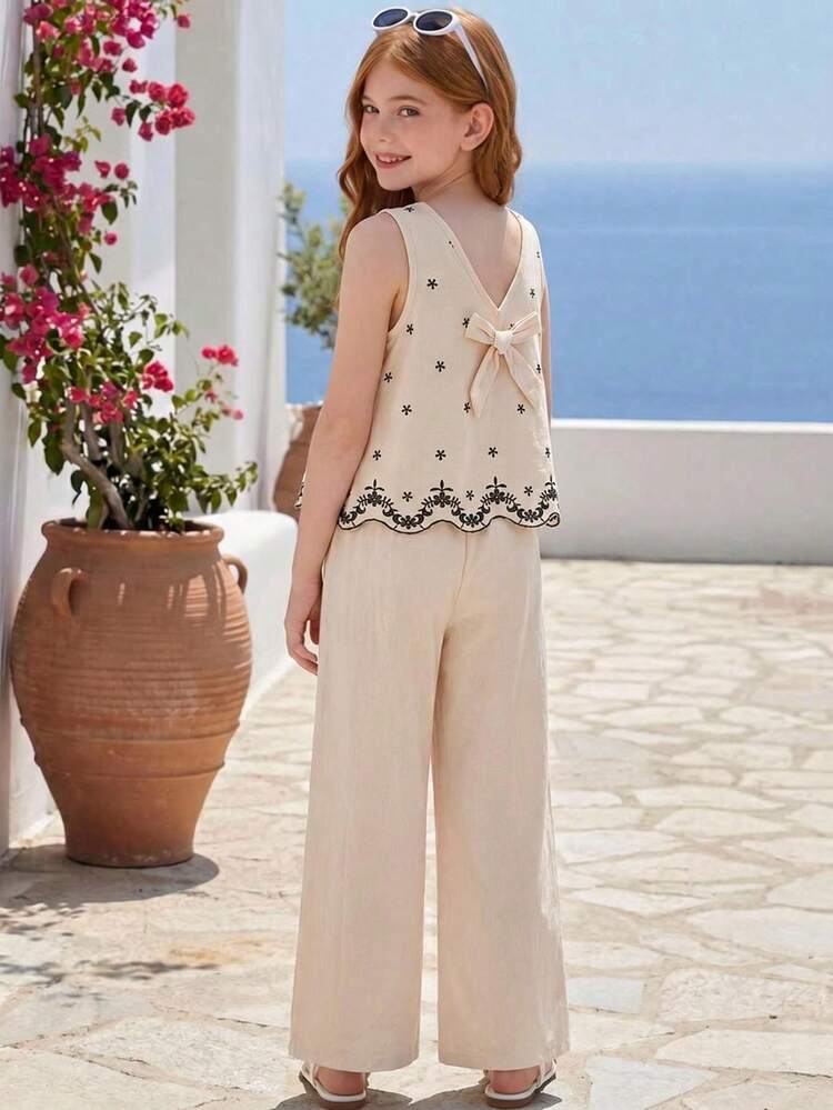 SHEIN Elladie kids طقم قطعتين للبنات للربيع والصيف، جديد وكاجوال للتنقل اليومي، من الكتان المنسوج بتأثير السلاب، توب فضفاض بدون أكمام بياقة V مزين بفيونكة وتفاصيل مفرغة ومحروقة، مع بنطلون فضفاض منسوج بخصر مشدود، للخروجات اليومية الكاجوال - كاكي - مشاهدة 8