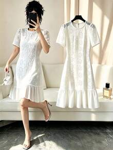 GlowEve CURVE Vestido de talla grande con bordado blanco, línea A, manga corta, cuello redondo y bajo con volantes, primavera/verano - Blanco - Ver 3