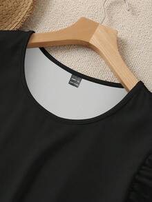 SHEIN CURVE+ 大尺碼女款純色圓領短袖上衣搭配印花短褲休閒兩件套 - 彩色 - 查看 3