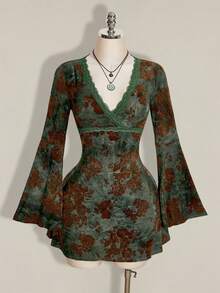 SHEIN ICON Y2K鄉村風復古女款秋季波希米亞優雅外出早午餐日常穿搭天鵝絨隨機印花V領蕾絲飾邊長袖洋裝 綠色 - 綠色 - 查看 9